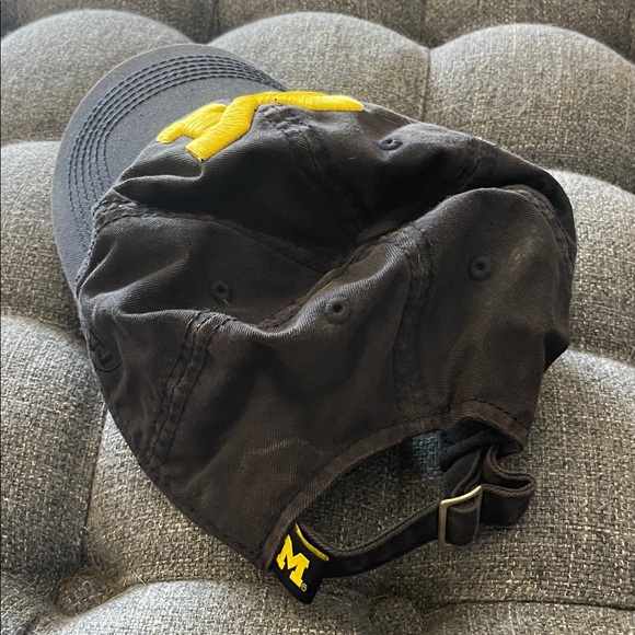 Top of the World Black Hat with Yellow M Logo - Picture 2 of 4